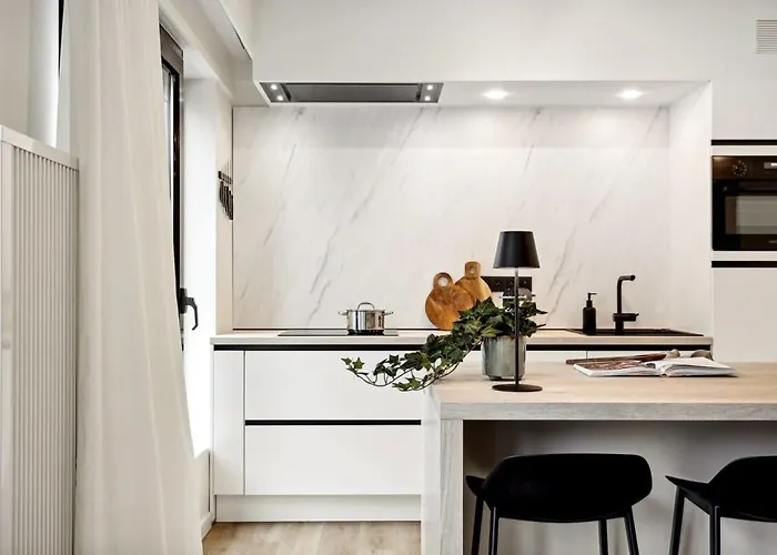 Fantastic And Centrally Located *