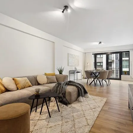 Fantastic And Centrally Located Apartment