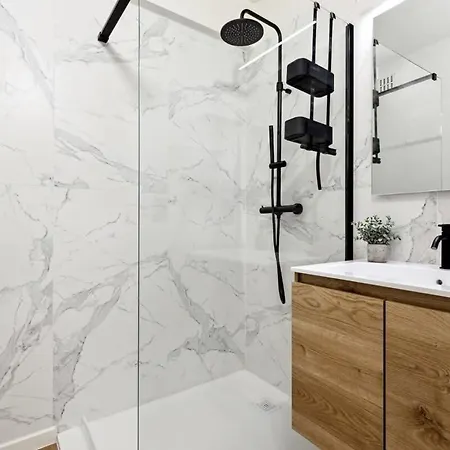 Apartment Fantastic And Centrally Located *