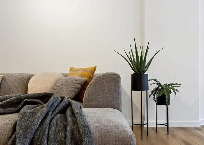 Fantastic And Centrally Located Apartment